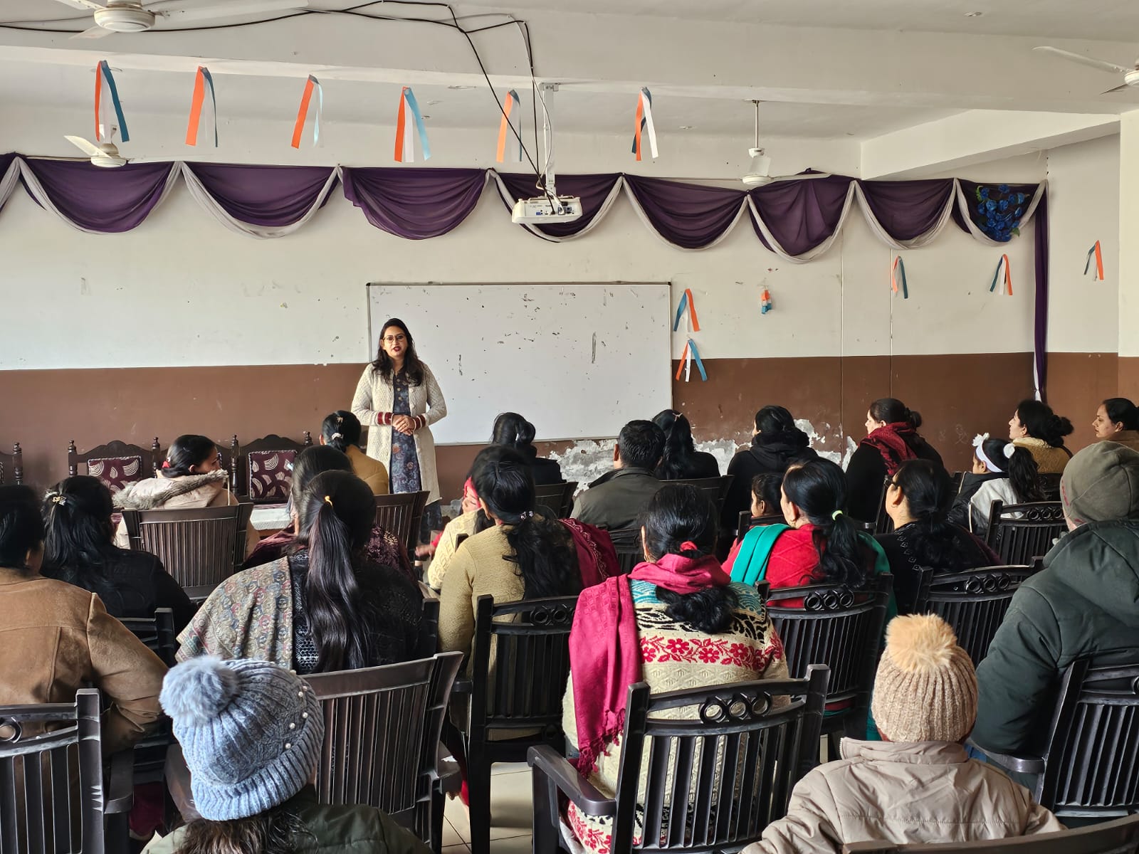 Under the drug-free Una campaign, awareness camps were organized in Raipur Sahodan and Rockford schools.